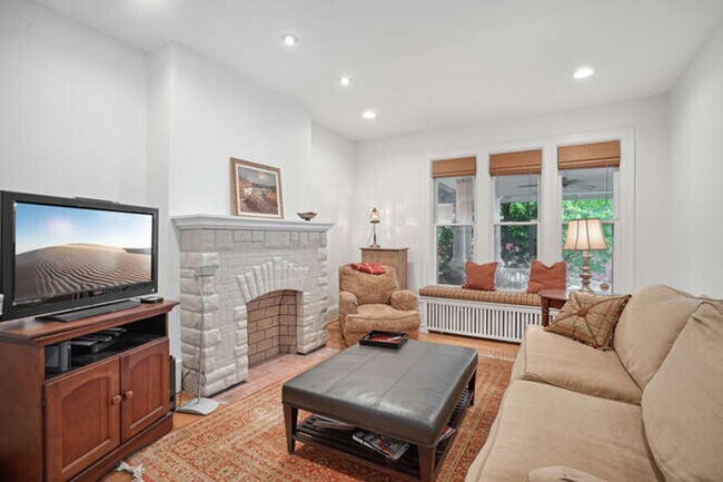 Photo - Cleveland Park 5 Bedroom, 3.5 Bath