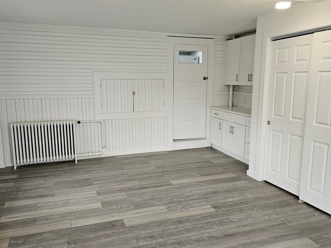 Photo - 960 Boston Post Rd E