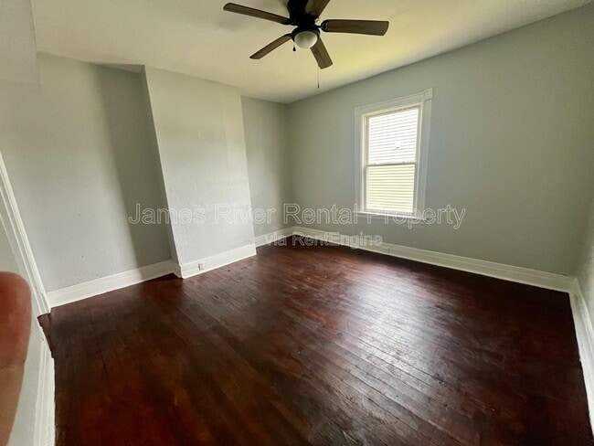 Photo - 1521 Taylor St