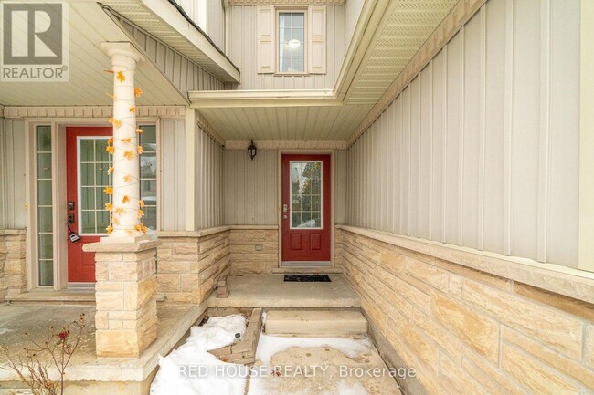 Photo - 110 Activa Ave