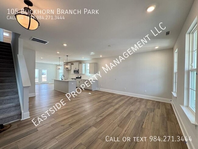 Photo - 105 Buckhorn Br Pk