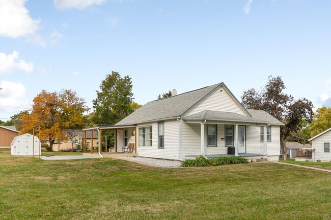 Photo - Home For Rent Papillion