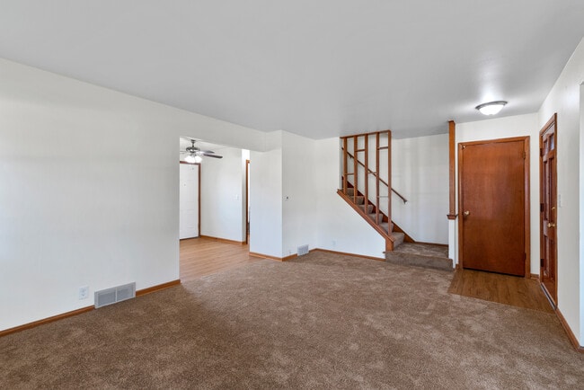 Photo - 5551 S Illinois Ave