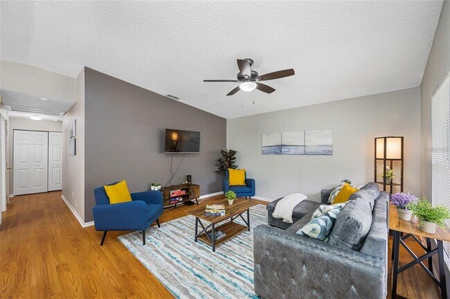 Photo - 212 W South Ave