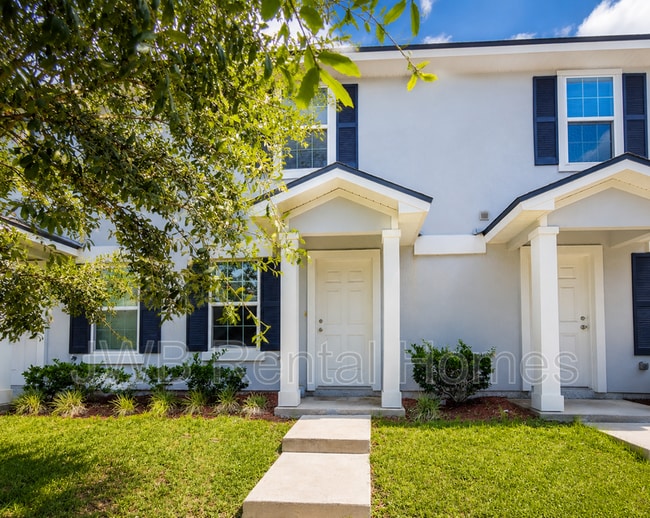 Building Photo - 8474 McGirts Village Ln