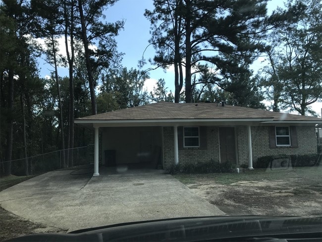 Photo - 1802 Goodwin Rd