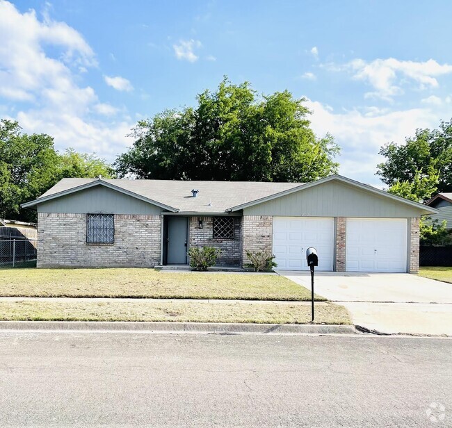 Building Photo - 1506 McCarthy Ave Rental