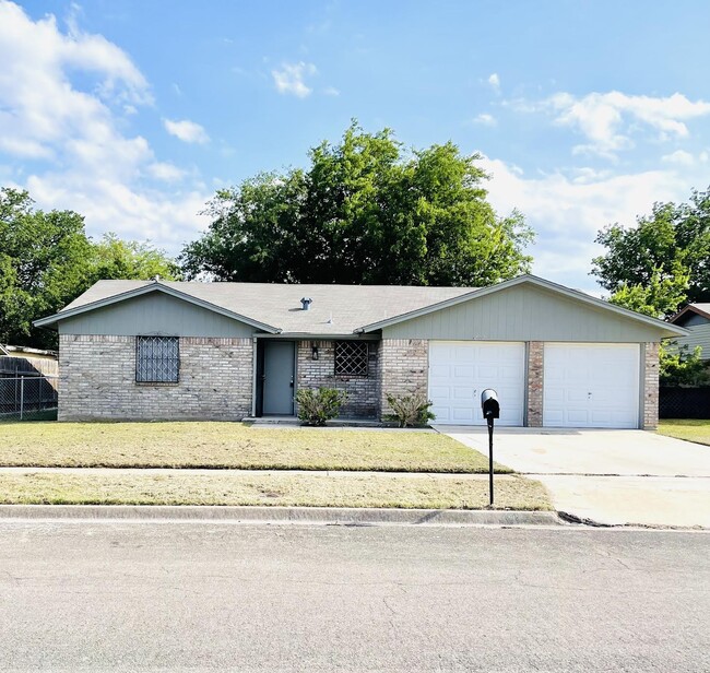 Photo - 1506 McCarthy Ave House