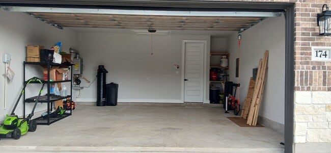 Photo - 174 Loysoya St