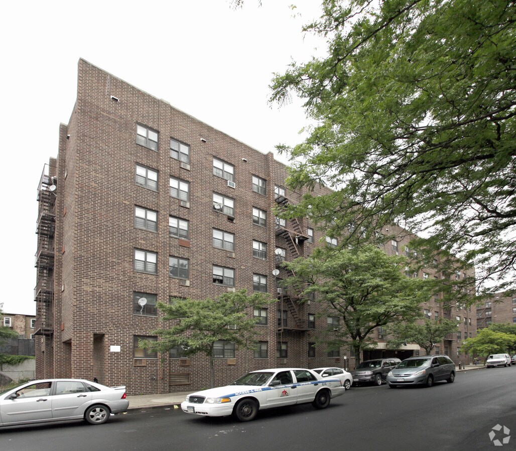 969 Gates Ave - 969 Gates Ave