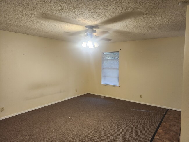 Photo - 4710 Edinburgh Dr