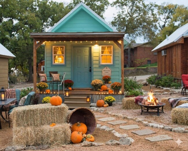 Photo - 607 Live Oak St