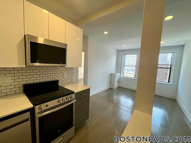 11 Peterborough St Unit 20