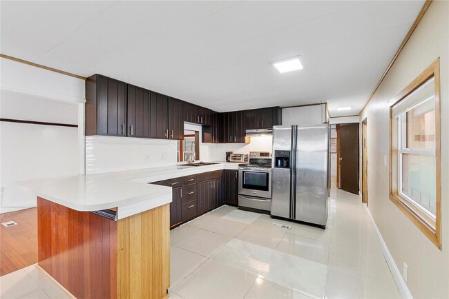 Photo - 2710 E Marina Dr