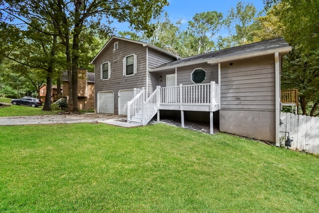 Photo - 4173 Woodcrest Dr