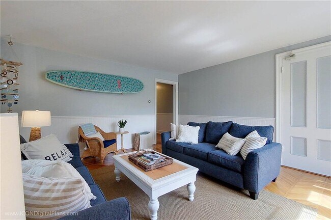 Photo - 28 W Narragansett Ave Unidad 1