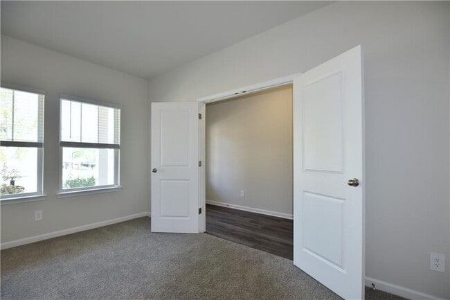 Photo - 118 Sequoia Ln