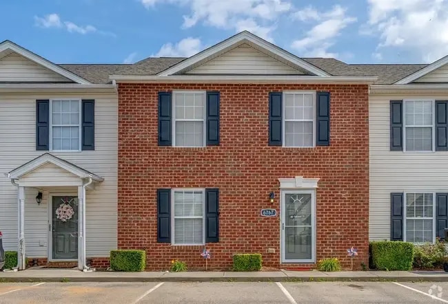 Building Photo - 6767 Woodcreeper Drive Rental