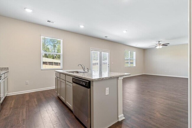Photo - 1508 Brangus Dr