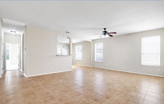 Photo - IMMACULATE Well-Maintained 3bd/2ba/2gar In...