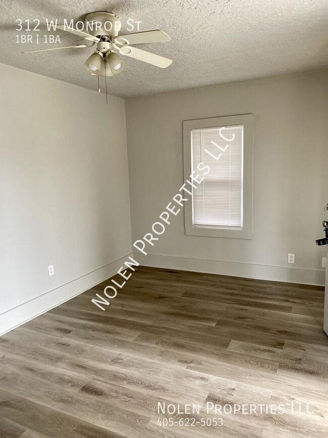 Photo - 312 W Monroe St