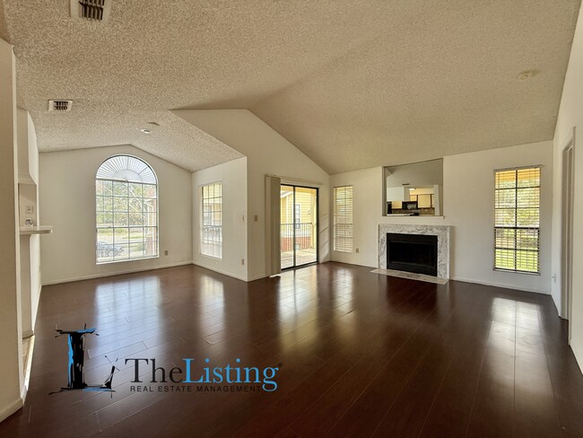 Photo - 8724 Mallard Reserve Dr