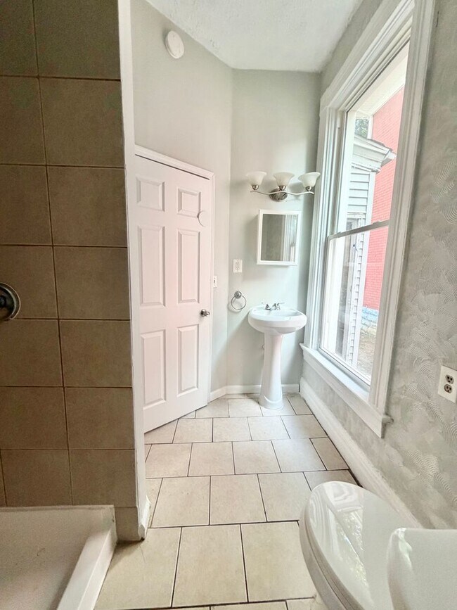 3627 Montgomery Rd Unit 3627-1