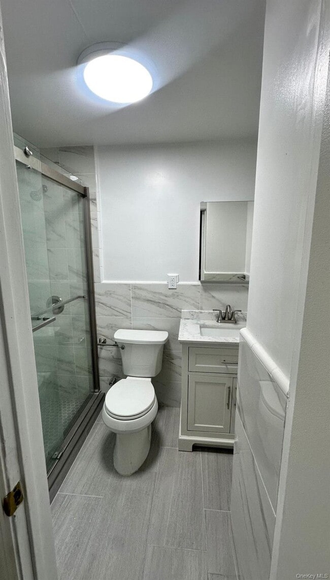 Photo - 70-15 66th St