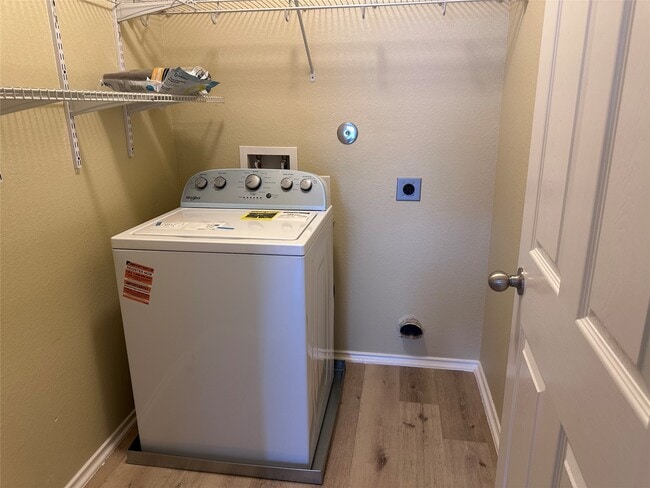 Photo - 5807 Camelia Evergreen Ln