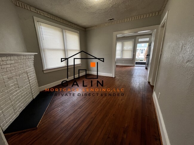Photo - 2020 Harden St