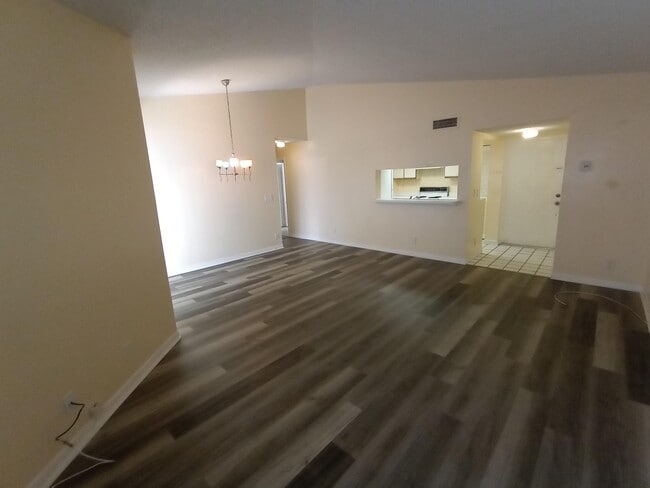 Photo - 9901 Westview Dr Unit 334