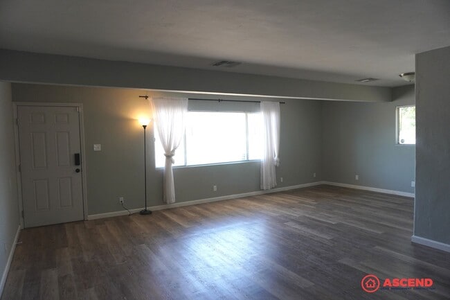 Photo - Newly Remodeled in Oildale Area