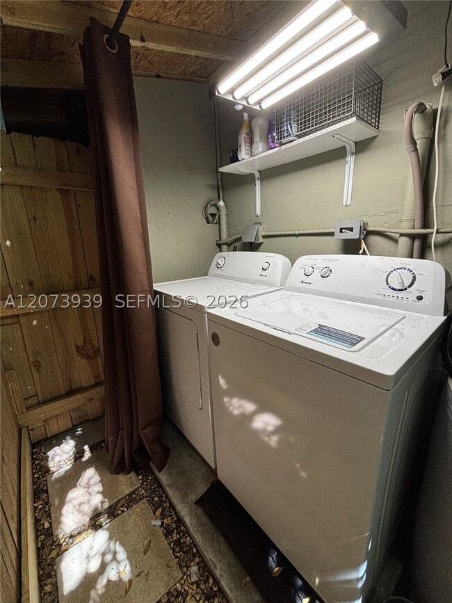 Photo - 1133 NE 16th Pl
