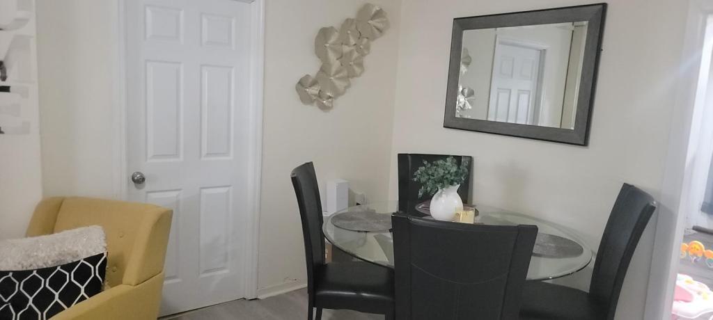 Photo - 26-28 Franklindale Ave