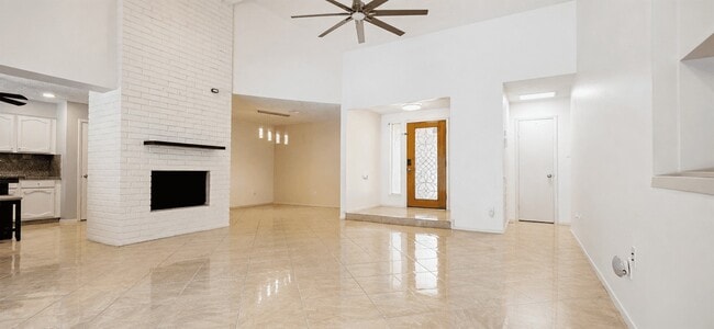 Photo - 13914 Bonnington Dr