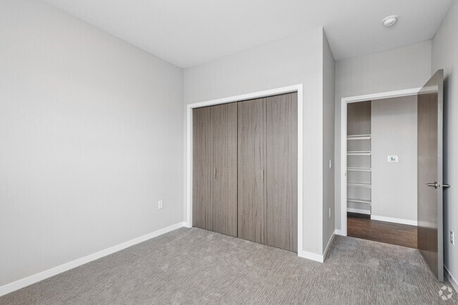 2BR, 2BA - 900SF - Bedroom