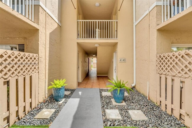 4140 NW 79th Ave Unit 2B