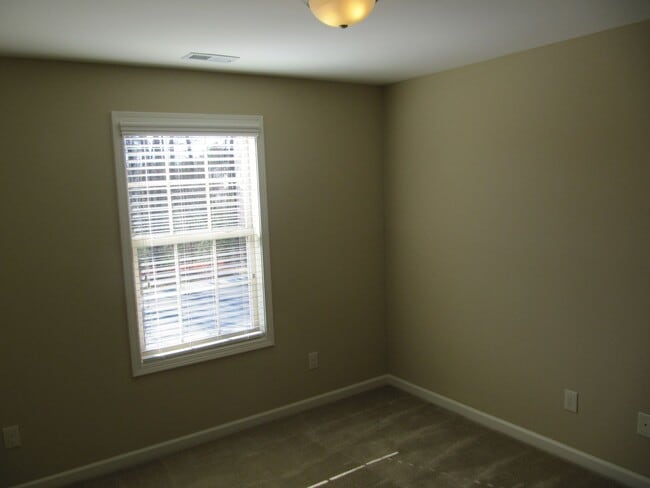 Photo - Lovely Townhouse