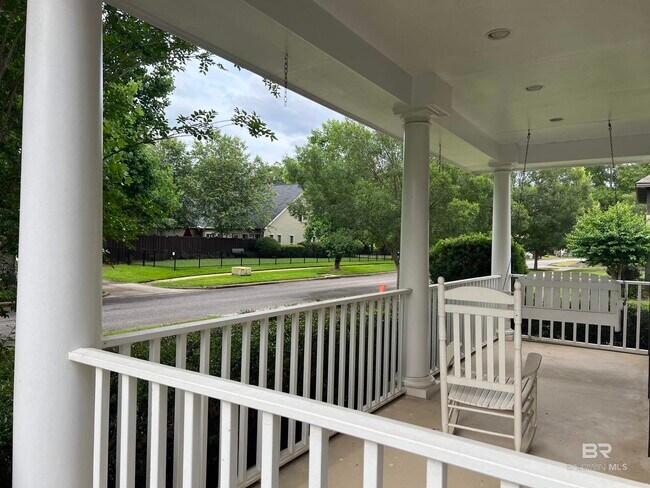 Photo - 10162 Papas St