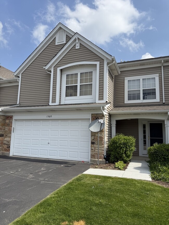 Photo - 1560 E Chivalry Ct Townhome