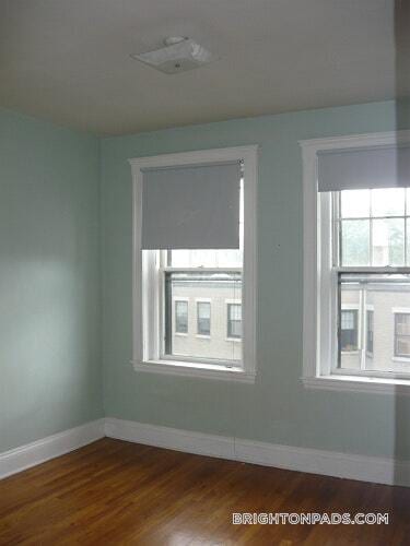 Photo - 1572 Commonwealth Ave Unidad 14