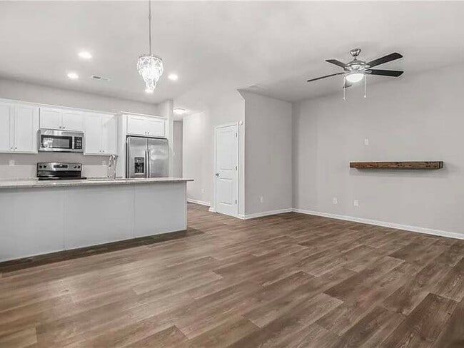 Photo - 3181 Meadowstone Ln SW