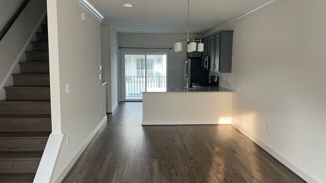 Photo - Libbie Mill Townhome