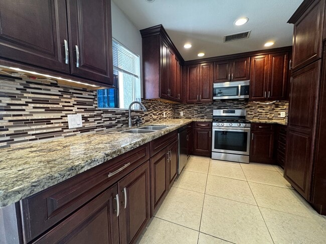 Photo - COMING SOON! Lovely 3 Bedroom 2 Bathroom p...