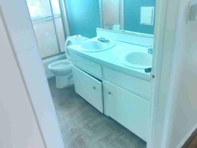 Photo - 19394 Algonac St