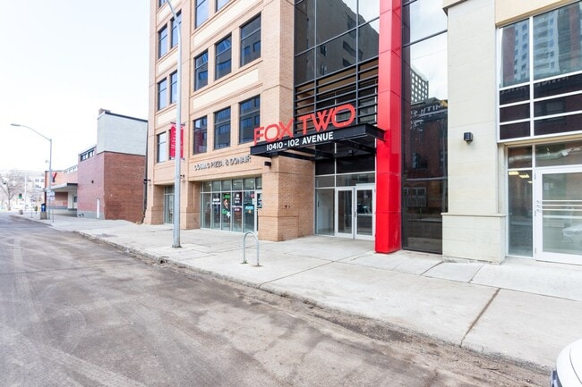 Photo - 10410-1102 102 Ave NW