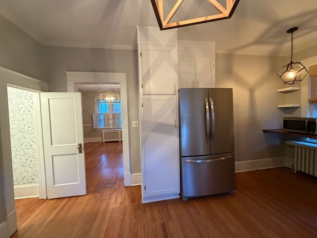 Photo - South Roanoke Charm!