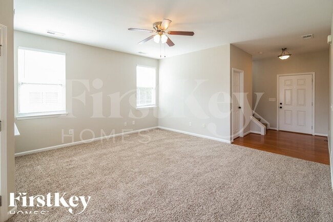 Photo - 113 Hyrne Dr