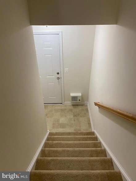 Photo - 9543 Center St