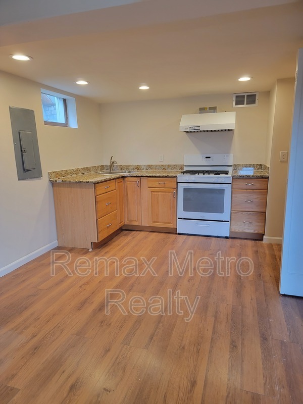 Photo - 3007 Humes Pl W Unidad #B Rental